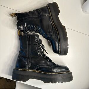 Doc Marten Jadon Boots